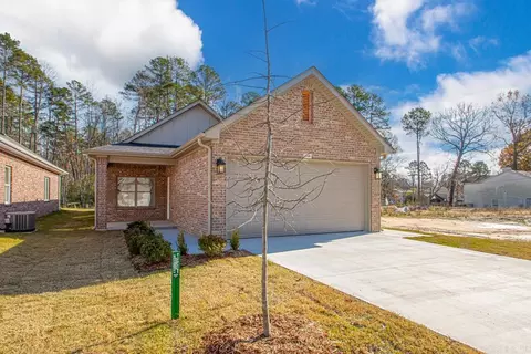 13520 Teton Dr, Little Rock, AR 72211