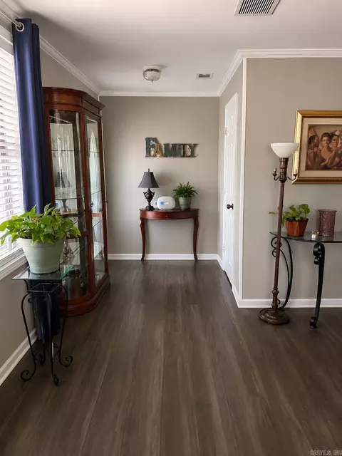 Entry Way - 8219 Us Hwy 63 Hwy, Pine Bluff, AR 71603 photo 1 of 2