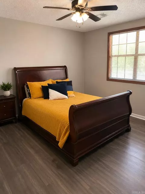 Bedroom - 8219 Us Hwy 63 Hwy, Pine Bluff, AR 71603 photo 1 of 3