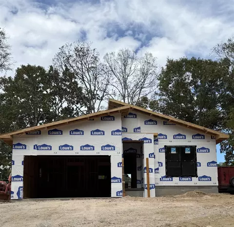 151 Arlington Dr, Hot Springs, AR 71913