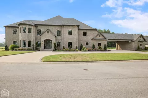 5709 Bachelors Gulch Dr, Jonesboro, AR 72404