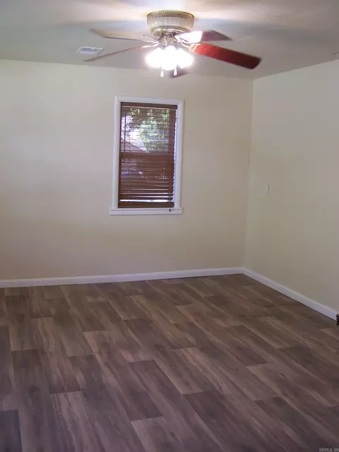 Bedroom - 709 Fraser, Clinton, AR 72031 photo 1 of 3