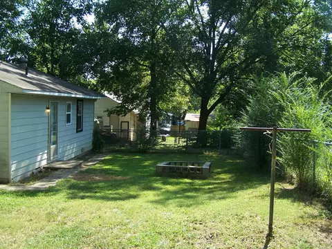 Exterior - 709 Fraser, Clinton, AR 72031 photo 3 of 5