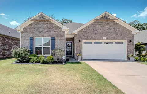 13 Hanna Loop, Maumelle, AR 72113
