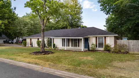 Exterior - 19 Rosanne Dr, Conway, AR 72034 photo 13 of 20
