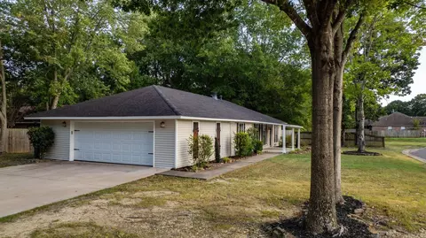 Exterior - 19 Rosanne Dr, Conway, AR 72034 photo 8 of 20