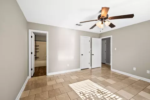 Bedroom - 19 Rosanne Dr, Conway, AR 72034 photo 2 of 6