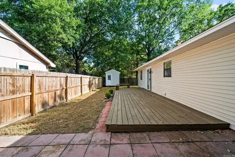 Exterior - 19 Rosanne Dr, Conway, AR 72034 photo 6 of 20