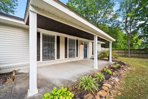 Exterior - 19 Rosanne Dr, Conway, AR 72034 photo 2 of 20