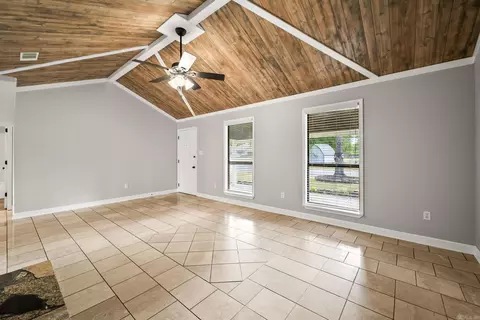 Living - 19 Rosanne Dr, Conway, AR 72034 photo 5 of 5