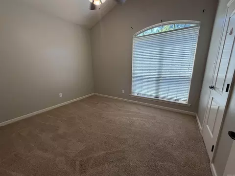 Bedroom - 14 Ponds Edge Ln, Alexander, AR 72002 photo 8 of 9