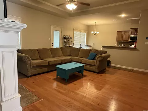 Living - 14 Ponds Edge Ln, Alexander, AR 72002 photo 2 of 5