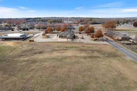 3955 College Ave, Conway, AR 72034 photo 9