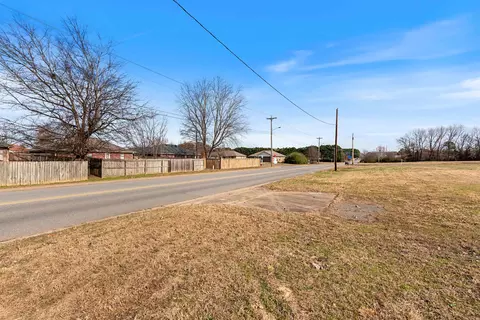 3955 College Ave, Conway, AR 72034 photo 4