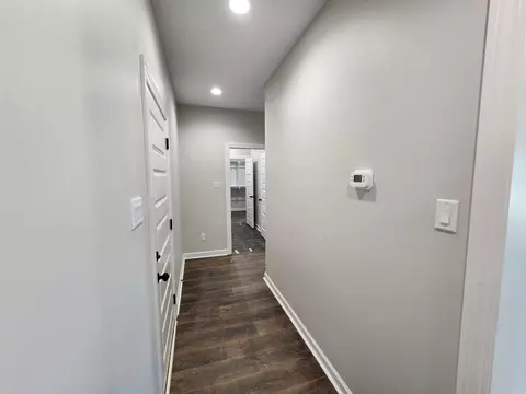 Entry Way - 15 Ravell Rd, Cabot, AR 72023 photo 1 of 2