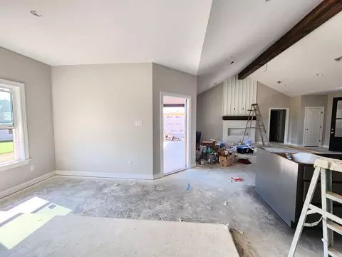Living - 15 Ravell Rd, Cabot, AR 72023 photo 2 of 2