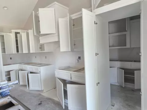 Kitchen - 15 Ravell Rd, Cabot, AR 72023 photo 2 of 2