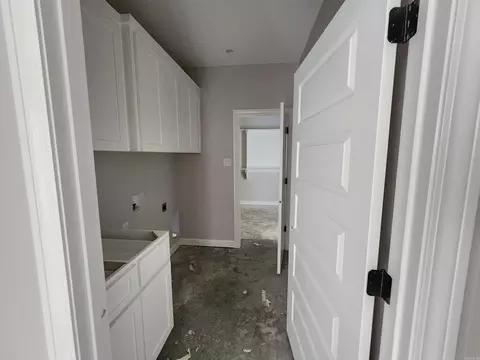 Entry Way - 15 Ravell Rd, Cabot, AR 72023 photo 3 of 6