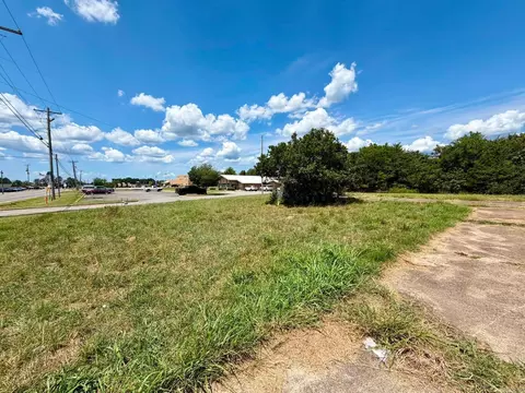 2208 E Main, Mountain View, AR 72560 photo 2