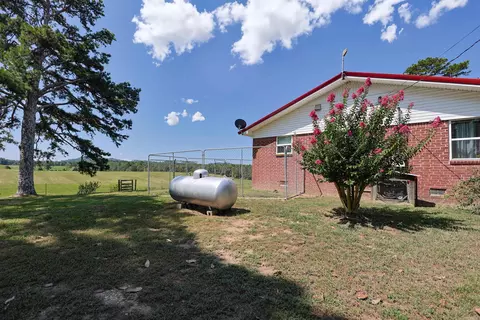 Exterior - 1007 Murphy Rd, Norman, AR 71960 photo 9 of 15