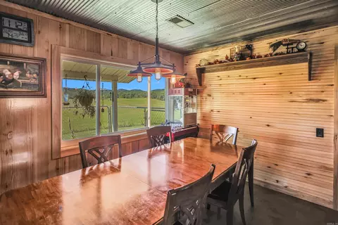 Dining - 1007 Murphy Rd, Norman, AR 71960 photo 3 of 4