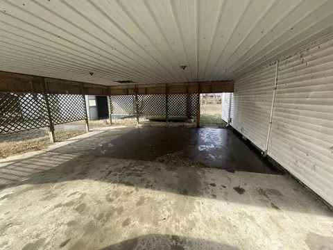 Exterior - 120 E Speedway St, Trumann, AR 72472 photo 5 of 7