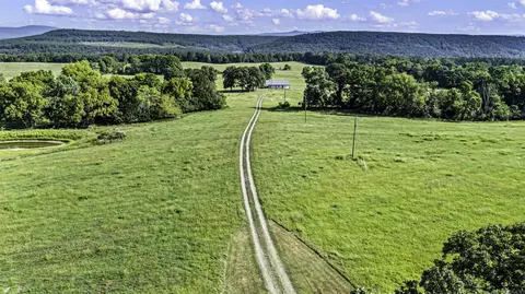 2494 Ember Rd, Lamar, AR 72846
