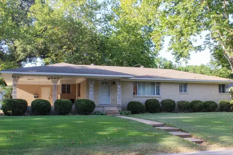 101 W Lincoln Ave, Searcy, AR 72143