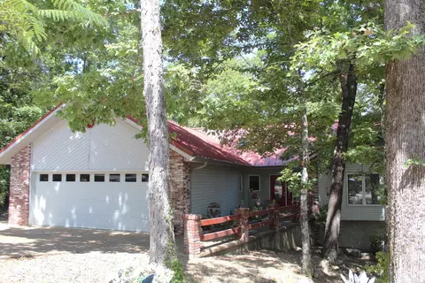 27 Almendra Ln, Hot Springs Village, AR 71909