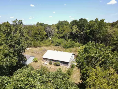 Exterior - 639 E Campground Rd, Ash Flat, AR 72513 photo 2 of 12