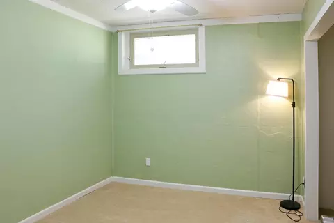 Bedroom - 639 E Campground Rd, Ash Flat, AR 72513 photo 4 of 5