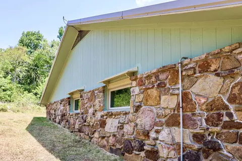 Exterior - 639 E Campground Rd, Ash Flat, AR 72513 photo 11 of 12
