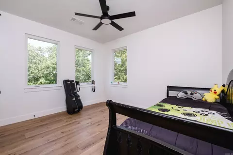Bedroom - 4 Gray Hawk Dr, Paron, AR 72122 photo 3 of 4