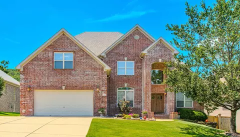209 Commentry Ln, Little Rock, AR 72223