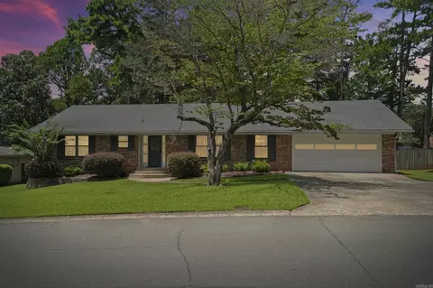 816 Hall Dr, Little Rock, AR 72205