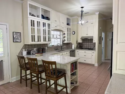 Kitchen - 6917 Sorrells Rd, Pine Bluff, AR 71603 photo 1 of 4