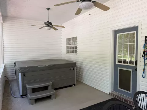 Exterior - 6917 Sorrells Rd, Pine Bluff, AR 71603 photo 5 of 21