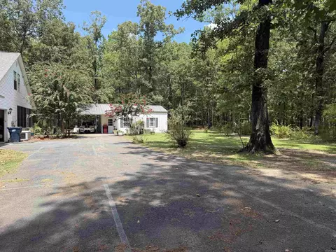 Exterior - 6917 Sorrells Rd, Pine Bluff, AR 71603 photo 3 of 21