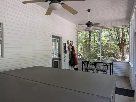 Exterior - 6917 Sorrells Rd, Pine Bluff, AR 71603 photo 6 of 21