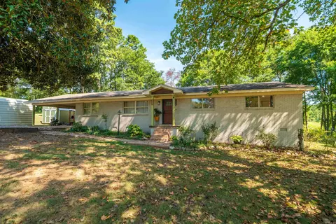 230 Cove Cir, Malvern, AR 72104
