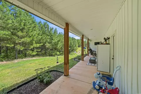 Exterior - 4629 De Young Rd, Benton, AR 72019 photo 5 of 9