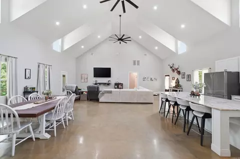 Entry Way - 4629 De Young Rd, Benton, AR 72019 photo 5 of 7