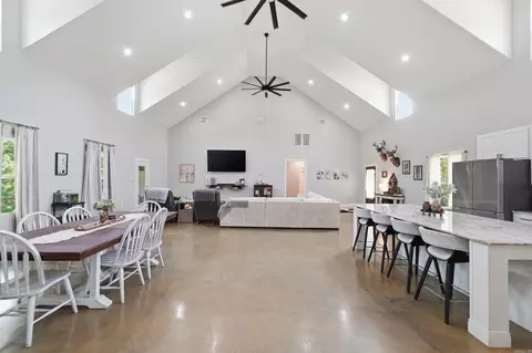 Entry Way - 4629 De Young Rd, Benton, AR 72019 photo 4 of 6