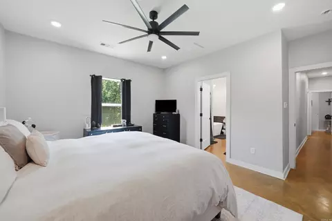 Bedroom - 4629 De Young Rd, Benton, AR 72019 photo 2 of 7