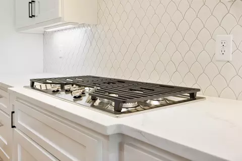Kitchen - 8024 Creek Rock Cv, Alexander, AR 72002 photo 5 of 5