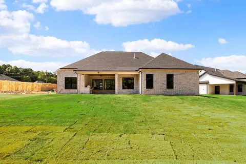 Exterior - 8024 Creek Rock Cv, Alexander, AR 72002 photo 7 of 9
