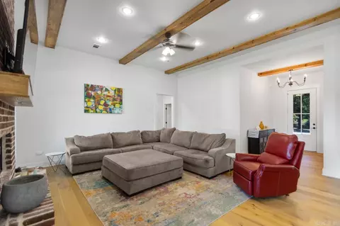 Living - 5947 Beth Ln, Benton, AR 72019 photo 1 of 2