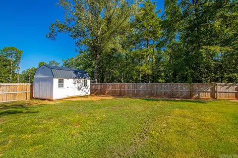 Exterior - 5947 Beth Ln, Benton, AR 72019 photo 8 of 10