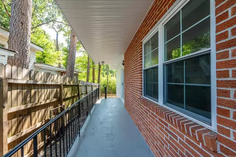 Exterior - 513 Cherry Ln, Malvern, AR 72104 photo 3 of 9