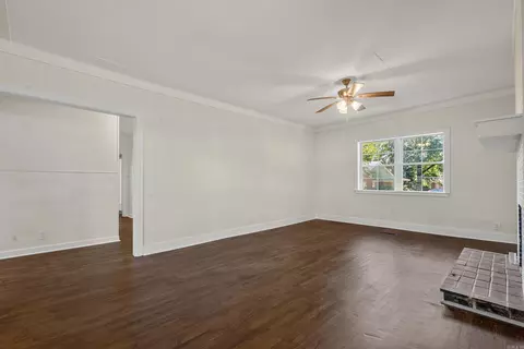 Living - 513 Cherry Ln, Malvern, AR 72104 photo 5 of 5